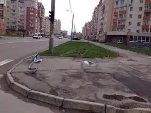 На Подолье кто-то неплохо покатался :)