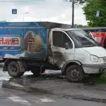 У Вінниці біля «Метро» після ДТП загорілось авто з морозивом