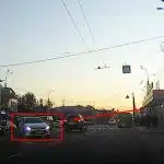 В Виннице злостный нарушитель дважды пересек двойную сплошную в одном месте (Видео)
