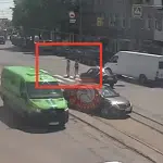 В центрі Вінниці на пішохідному переході збили молоду жінку (Відео)