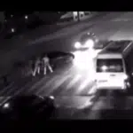Водій на BMW влітає у натовп людей: з’явилось відео нічної трощі на Космонавтів