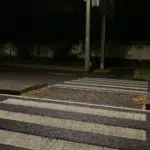 На Гніванському шосе п’яний водій зніс знак на острівці безпеки і втік з місця ДТП